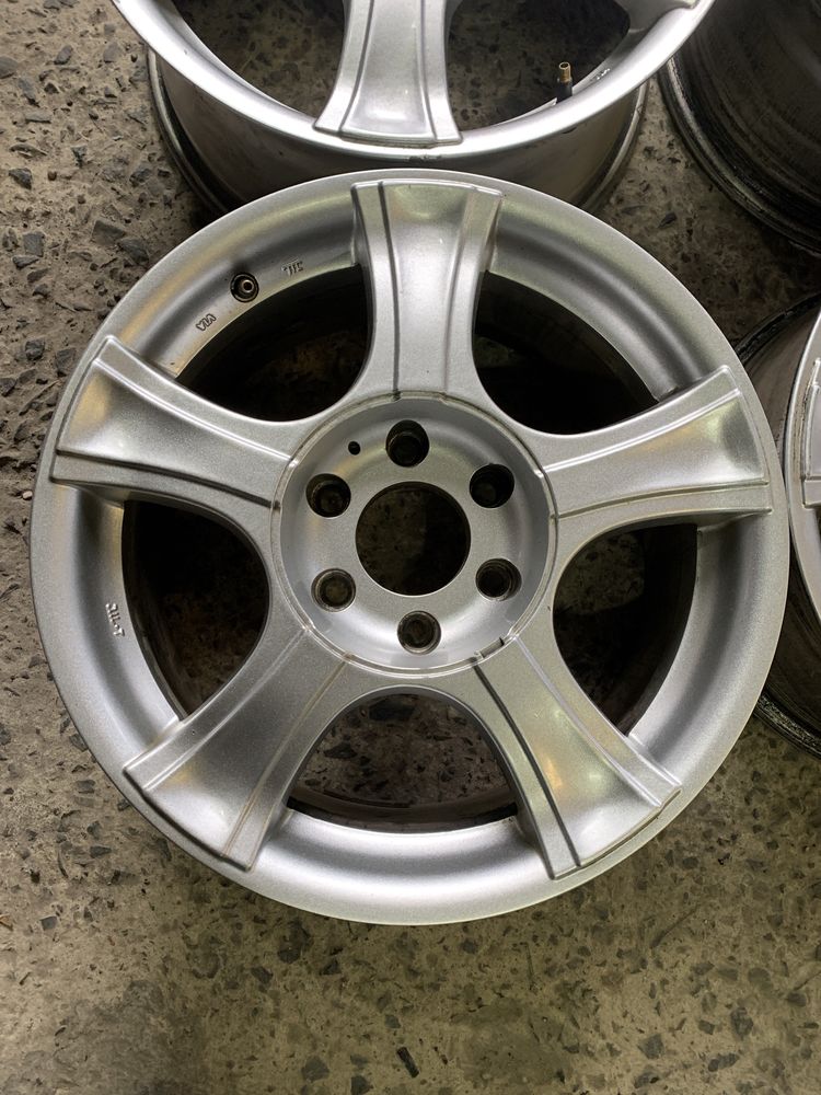 Диски R17 Chevrolet TrailBlazer 6*127, GMC Envoy dia 78.1, J8