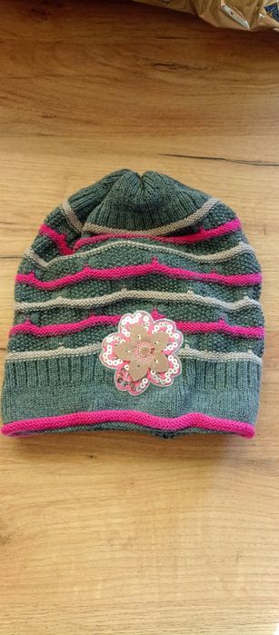 Zimowa wełniana czapka