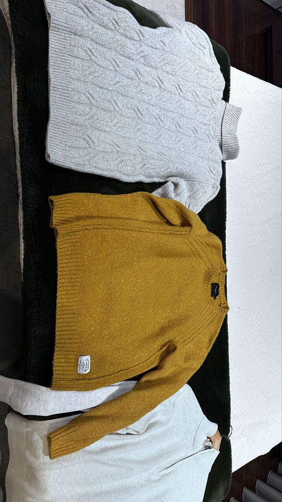 Lote de roupa de marca
