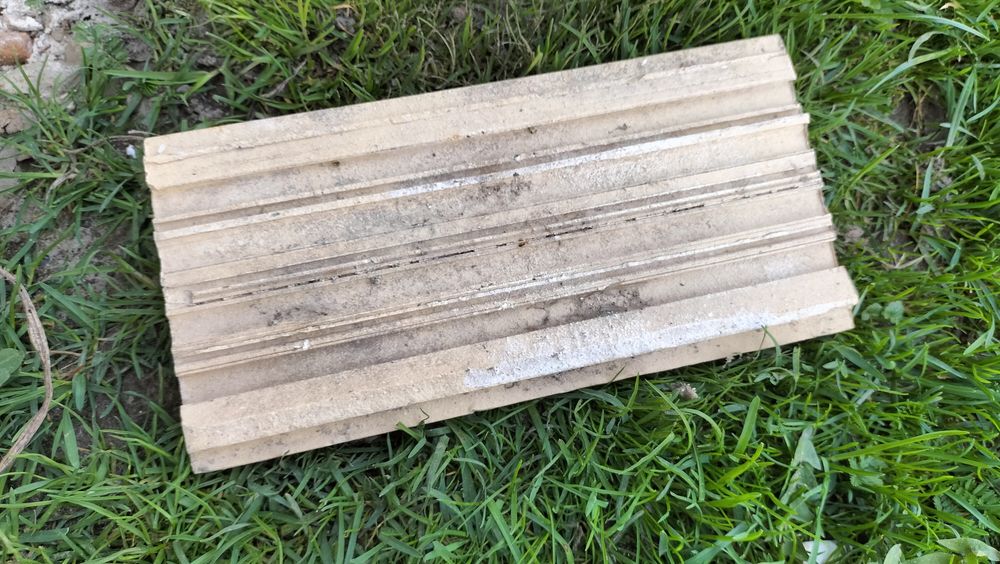 Stare  płytki wypalane w PRL'u