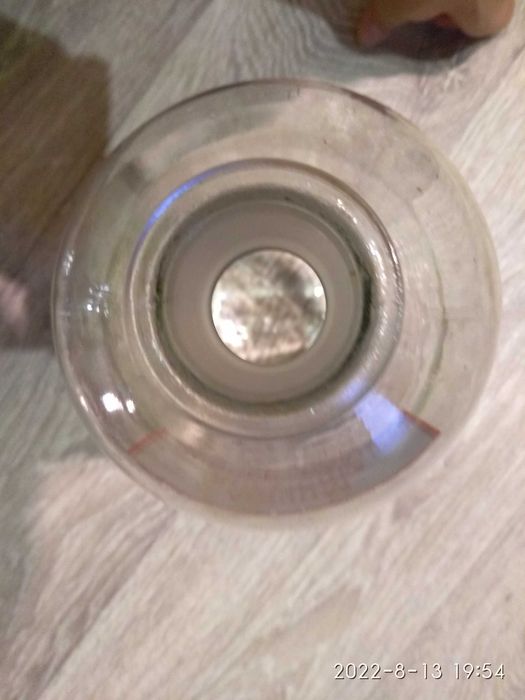 Бутыль  стеклянный 6 л и 1,5 л.