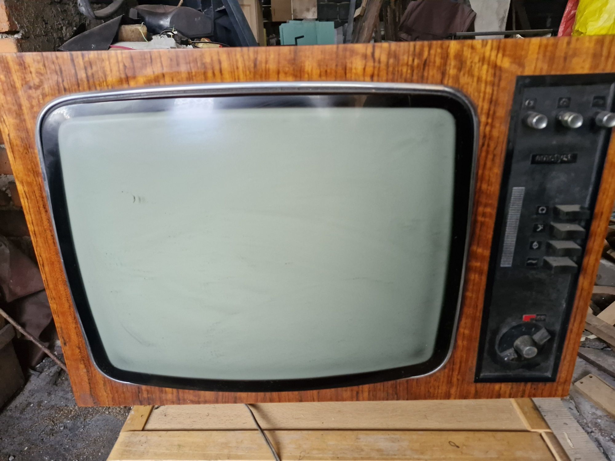 telewizory z PRL. Lazuryt, Ametyst, Unitra