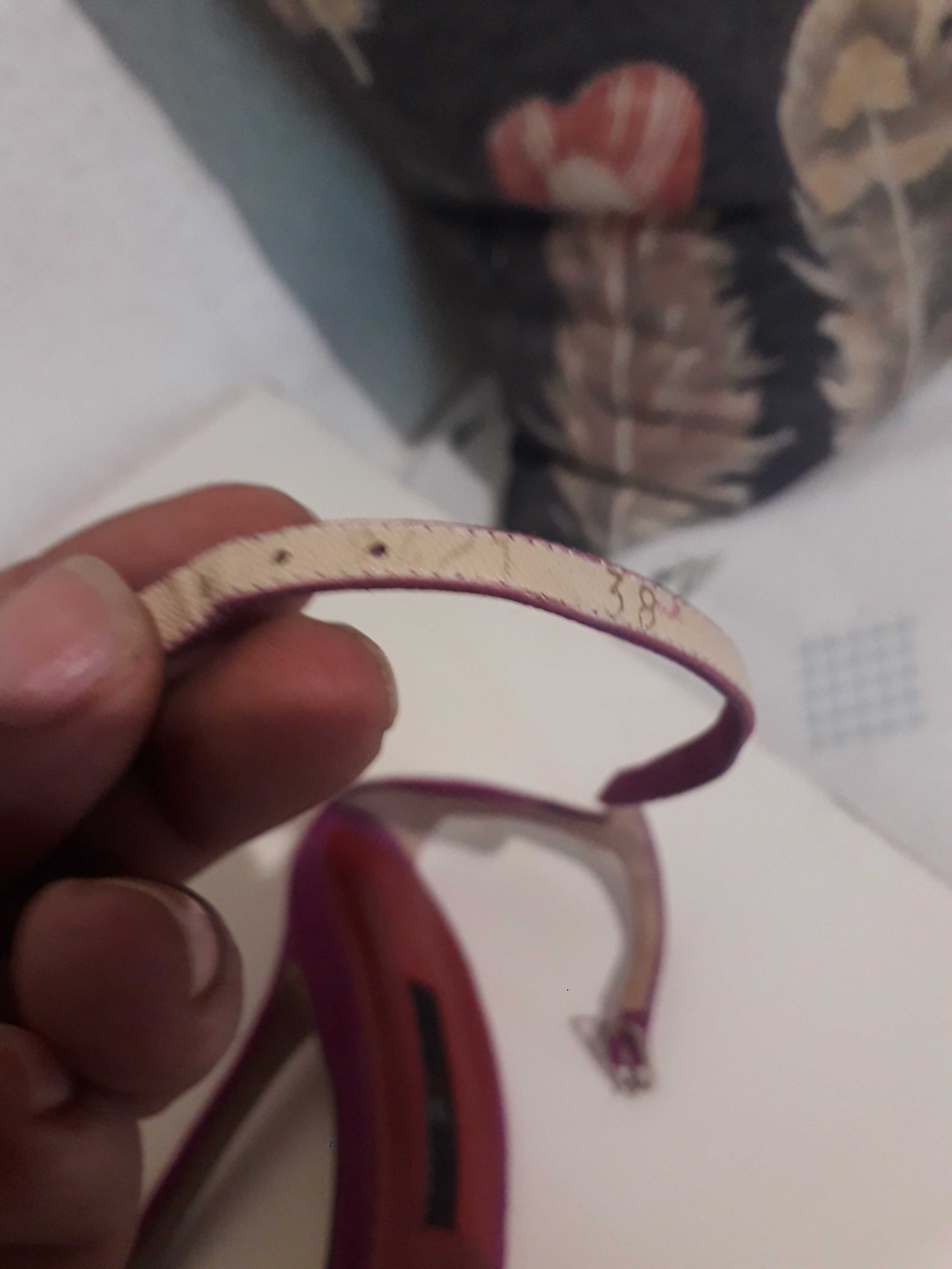 Sandália Carolina Herrera original valor de mercado 550€