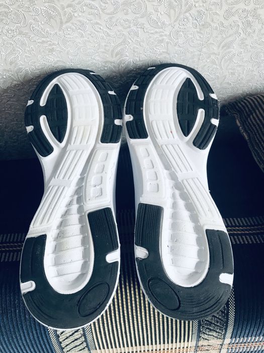 Кросівки Kayoba 43-44 р, по устілці 27,5-28 см