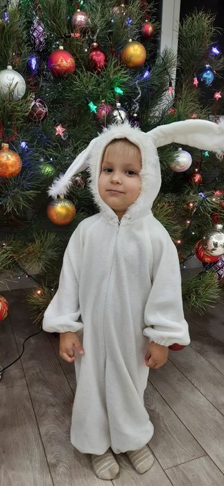 Оренда Новорічний костюм зайчика