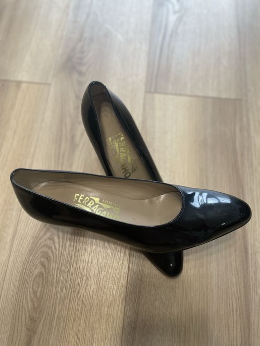Vintage czarne szpilki Salvatore Ferragamo heels