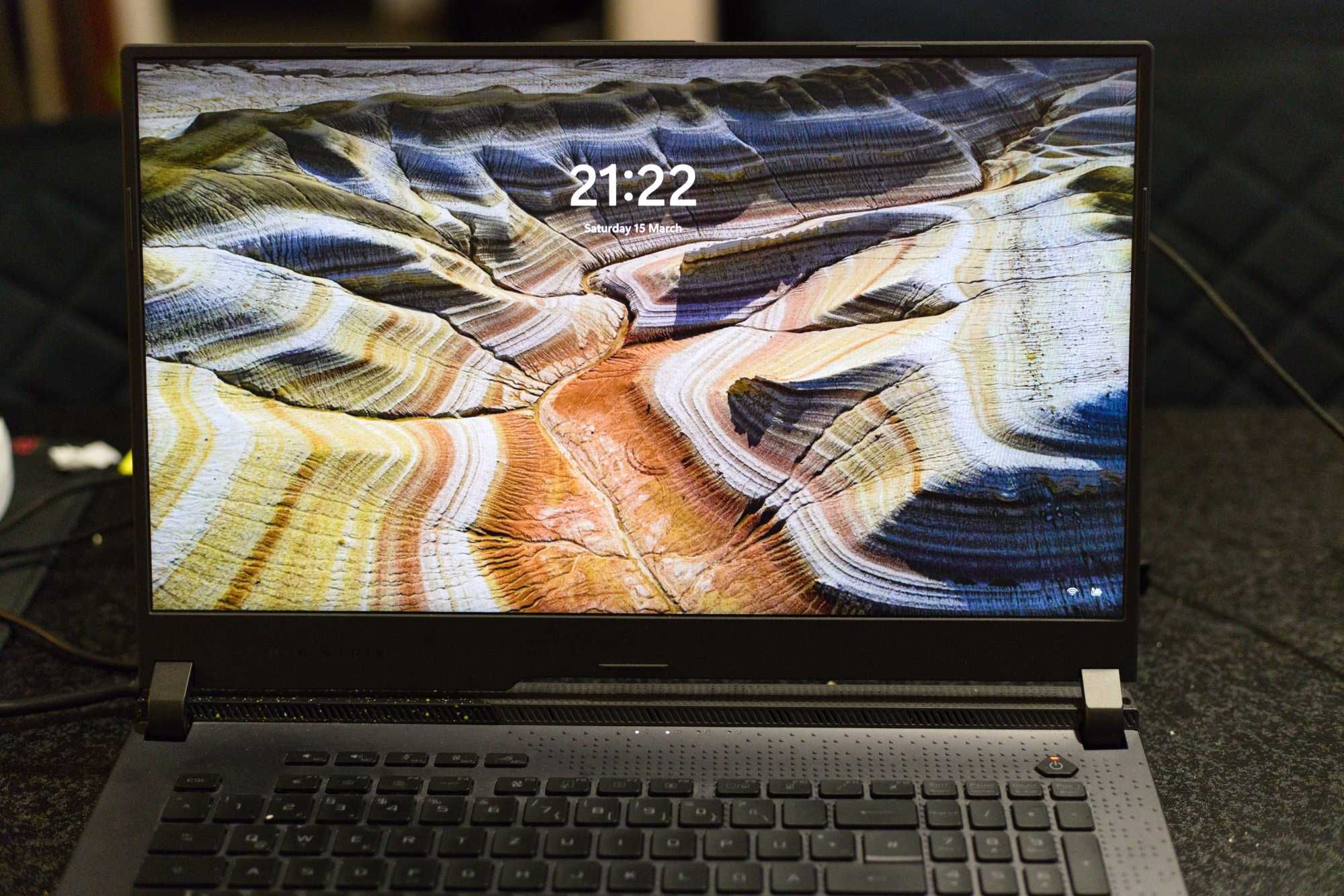 Laptop gamingowy ASUS ROG G713RS - AMD Ryzen 9 / RTX 3080 / 32GB RAM
