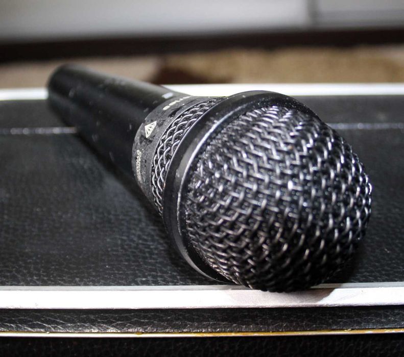 Велика Сумка Кейс-ноутбука Targus. Мікрофон Peavey PVM 22 Diamond USA