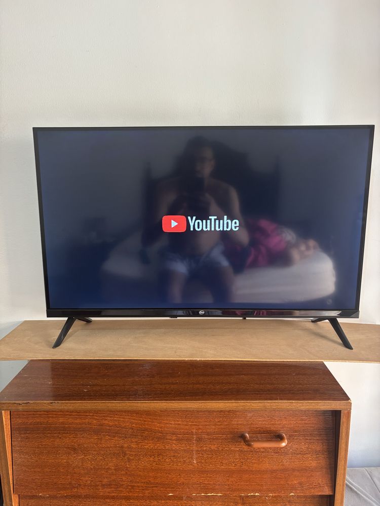 Smartv 32 nova ainda com garantia