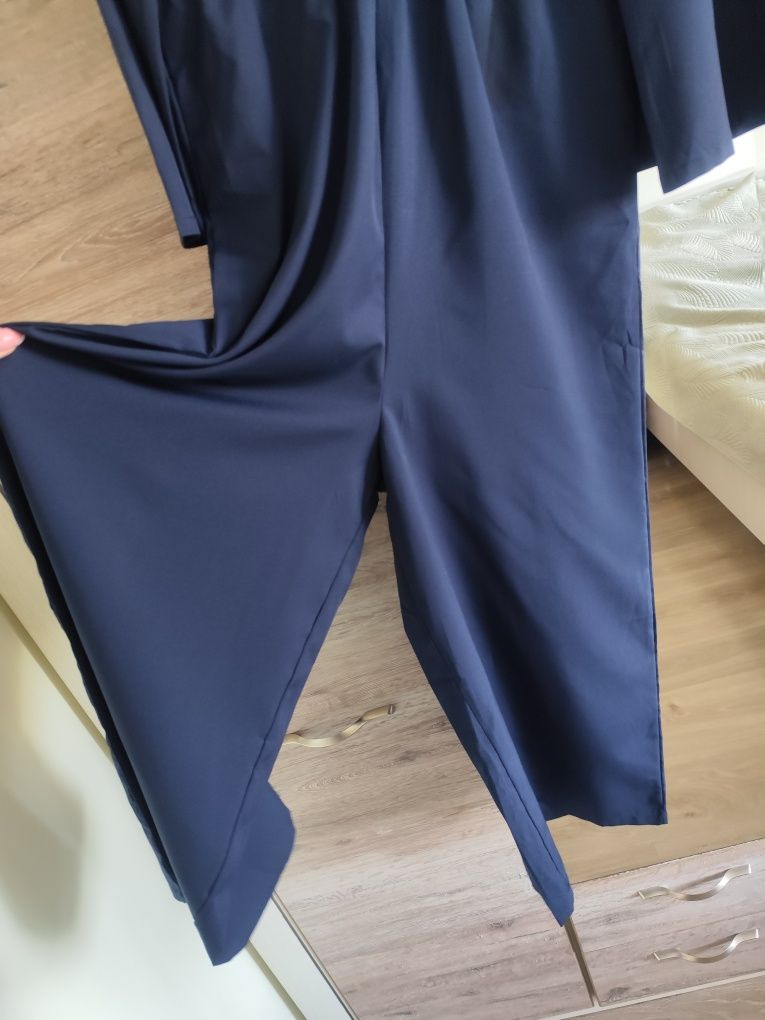 Damski elegancki kombinezon Nowy S