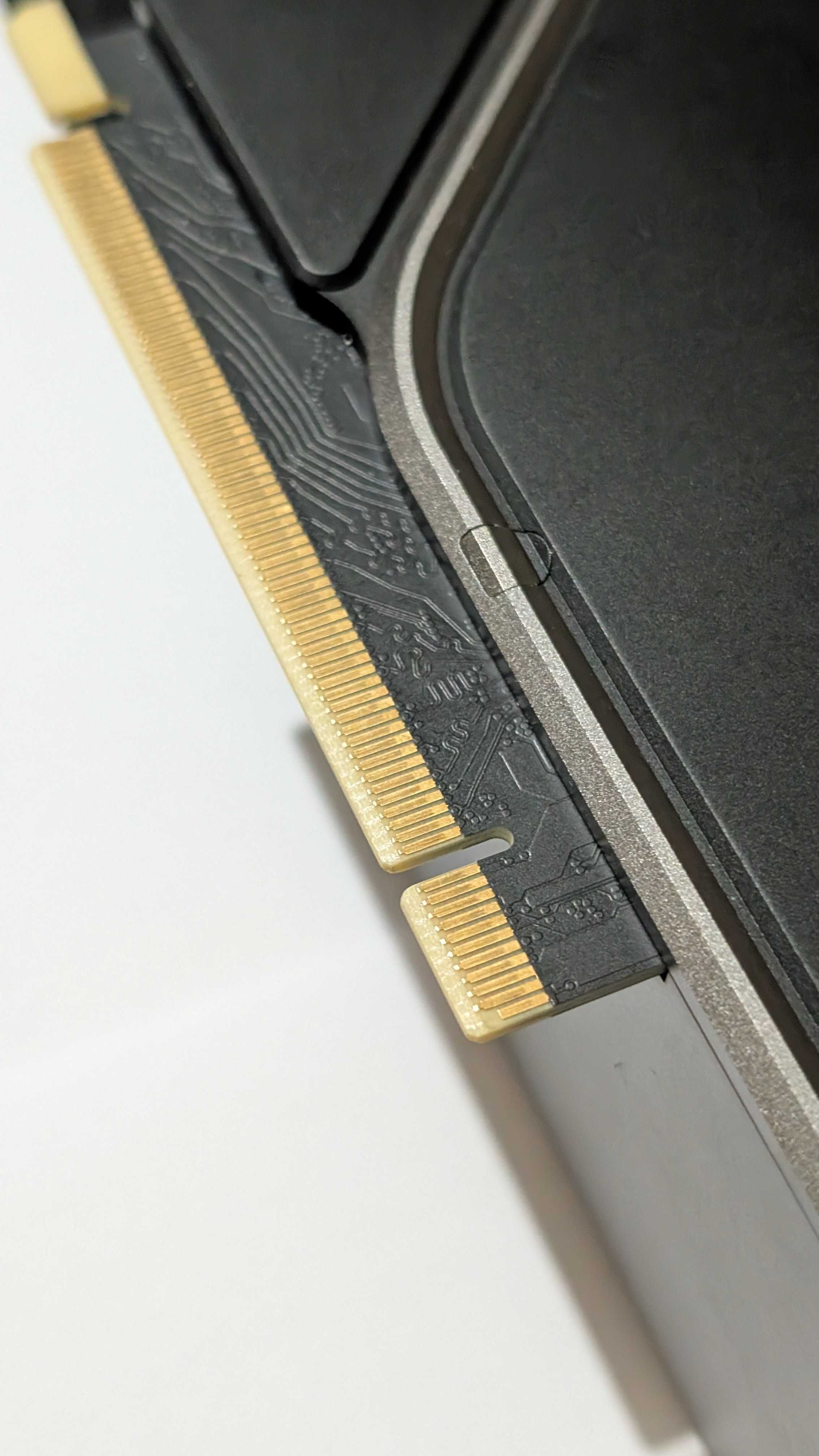 NVidia RTX 3090 Founders Edition - Design Reference - 24GB GDDR6X