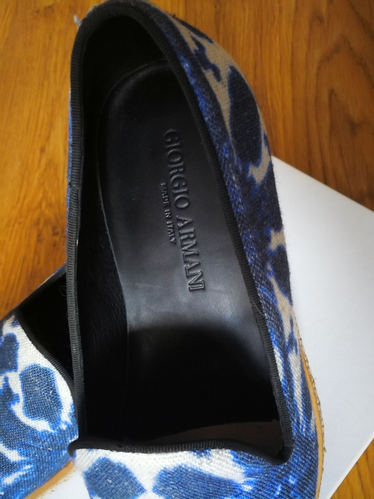 buty GIORGIO ARMANI ( w sprzedaży też- versace gucci prada hugo d&g )