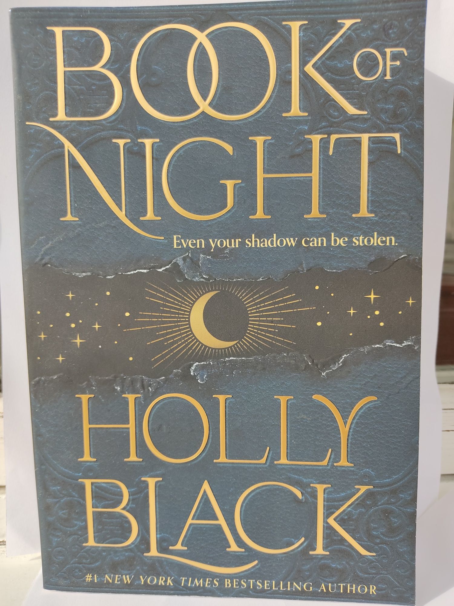 Книга "Book of Night" Holly Black. (АНГЛІЙСКА МОВА)
