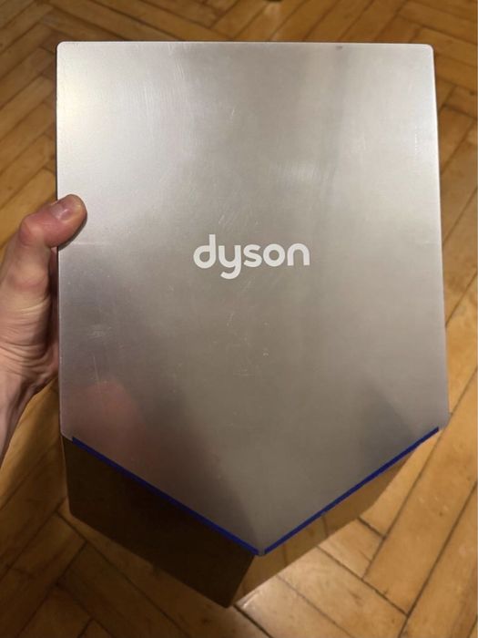 Сушарки для рук Dyson airblade V