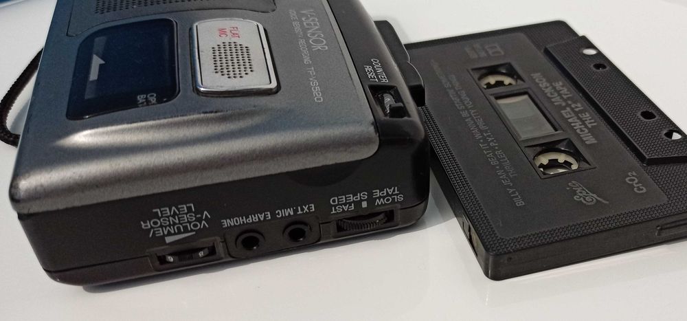 Кассетный плеер-рекордер AIWA TP-VS520