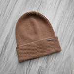 Karmelowa camel ciepła czapka Steve Madden wiskoza