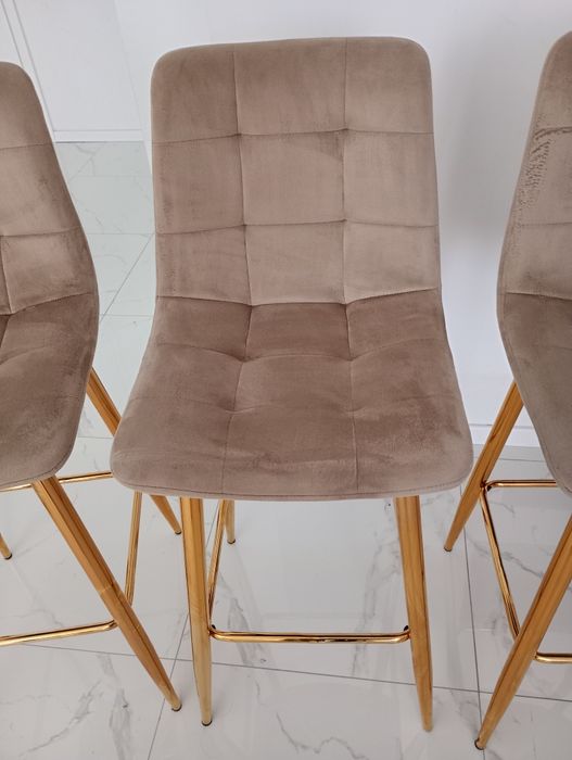 Hokery/ krzesła barowe / do wyspy