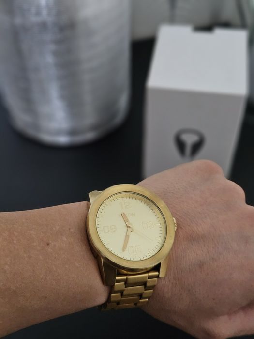 NIXON The Corporall SS Gold