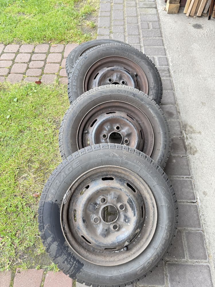 Opony zimowe r12