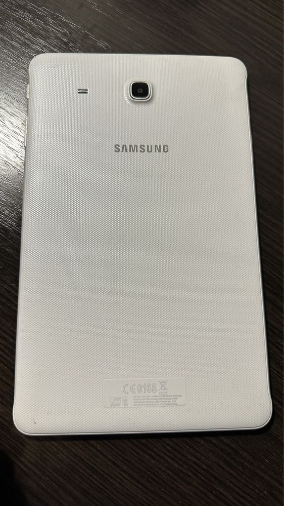 Планшет Samsung SM-T561 на запчастини Самсунг
