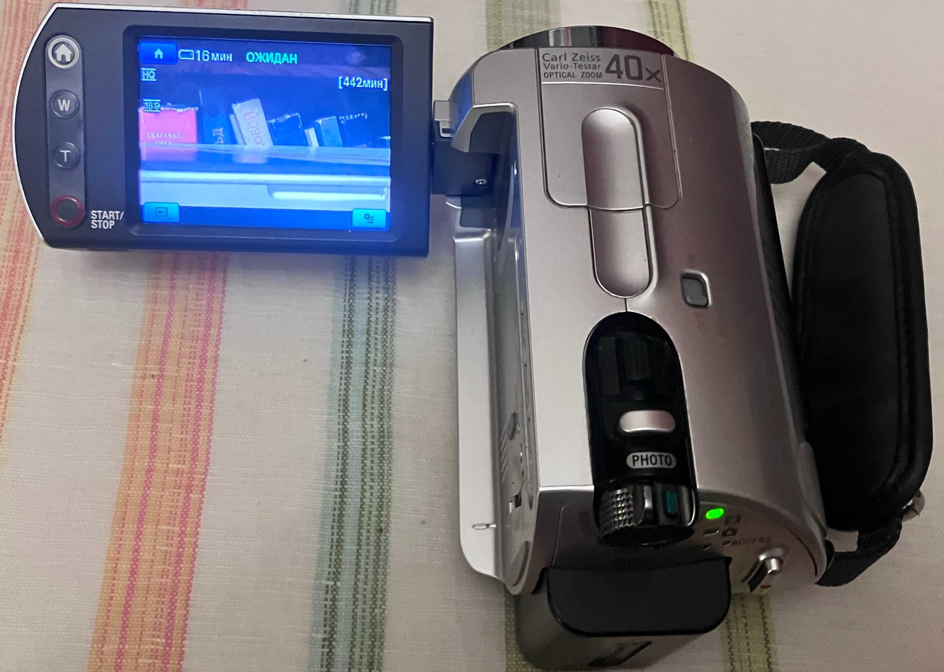 Камера SONY DCR-SR42