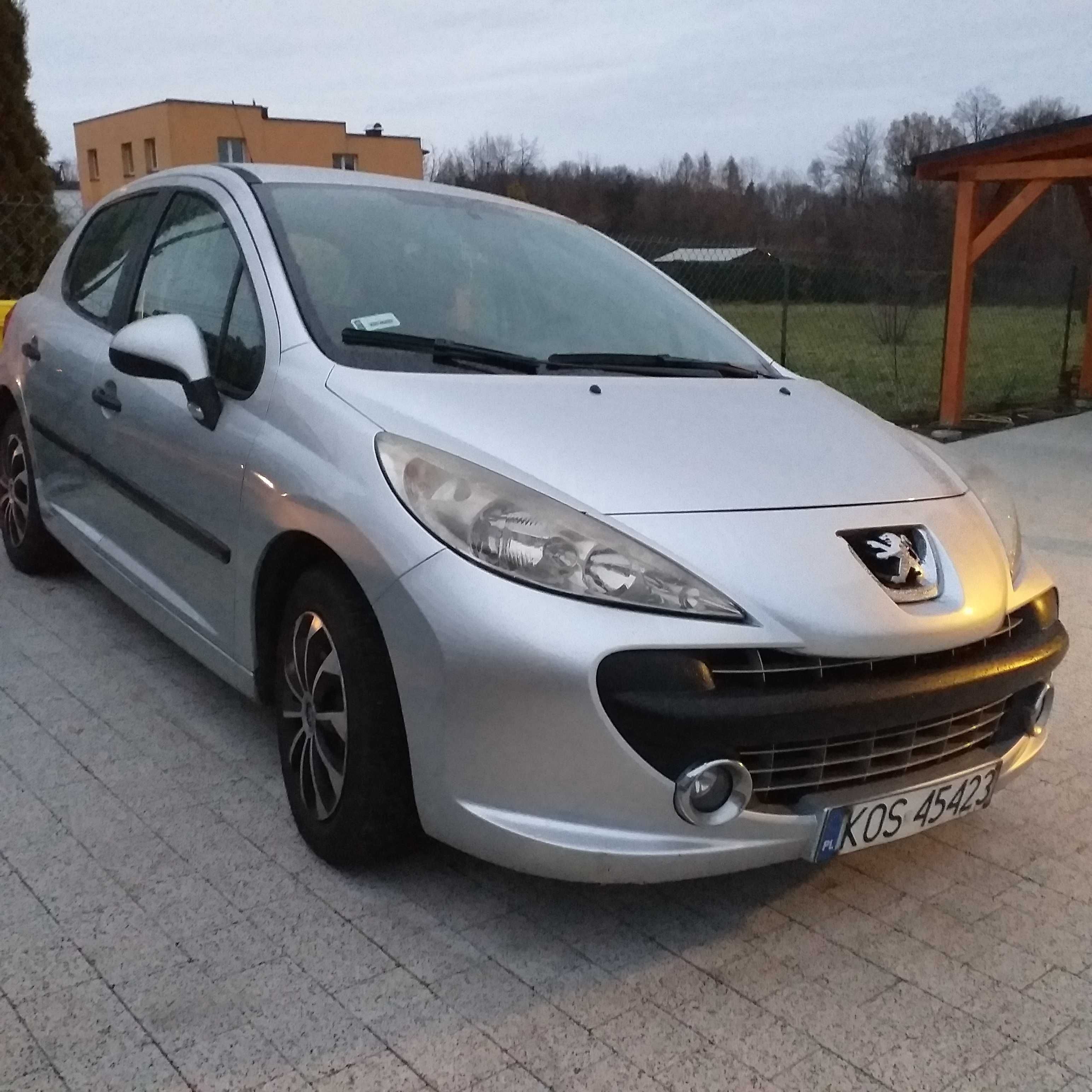 Peugeot 207 1,4 Diesel 2006r 5 drzwi przebieg 175 300