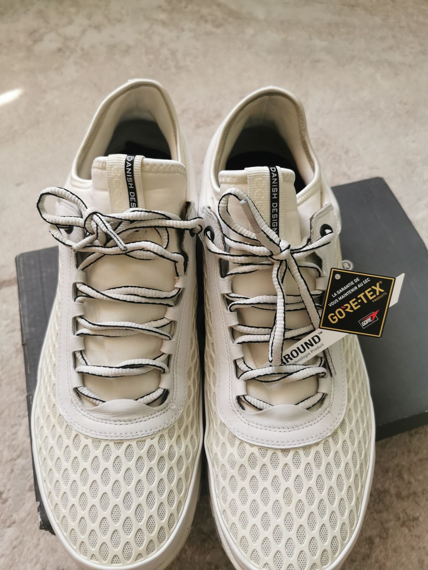Продам ecco кросівки Ecco