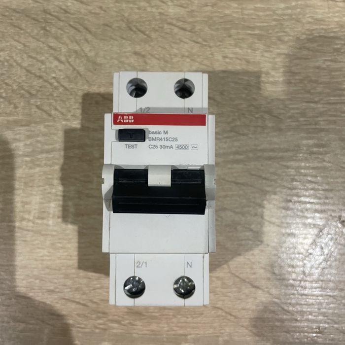 Дифавтомат ABB Автомат. вимикач диф. струму