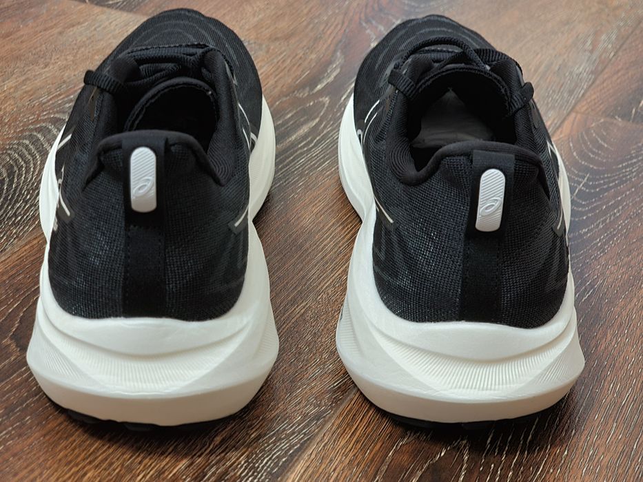 Оригінал 100% чоловічі кросівки оригінал asics gt 2000 13  euro 46