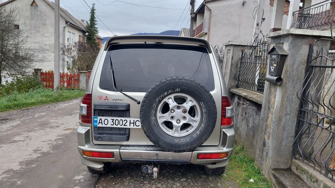 Mitsubishi Pajero 3 3.2 DiD короткий 3 двері