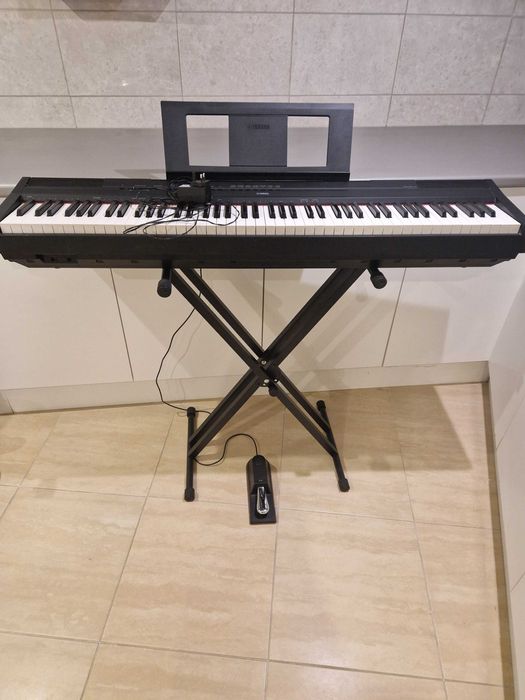 Цифрове піаніно YAMAHA P-125
