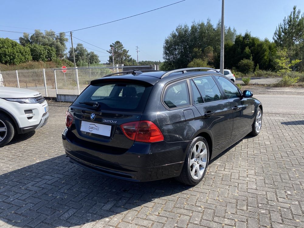 BMW 320d - Pele e Teto panorâmico - IUC 50E