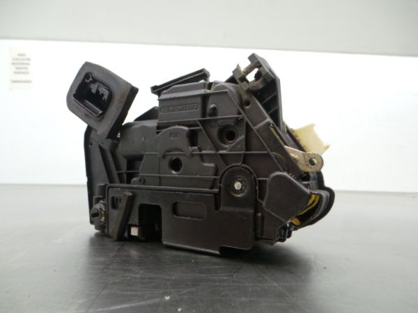 Fechadura / fecho porta trás esquerdo VOLKSWAGEN Golf VII (5G1, BQ1, B