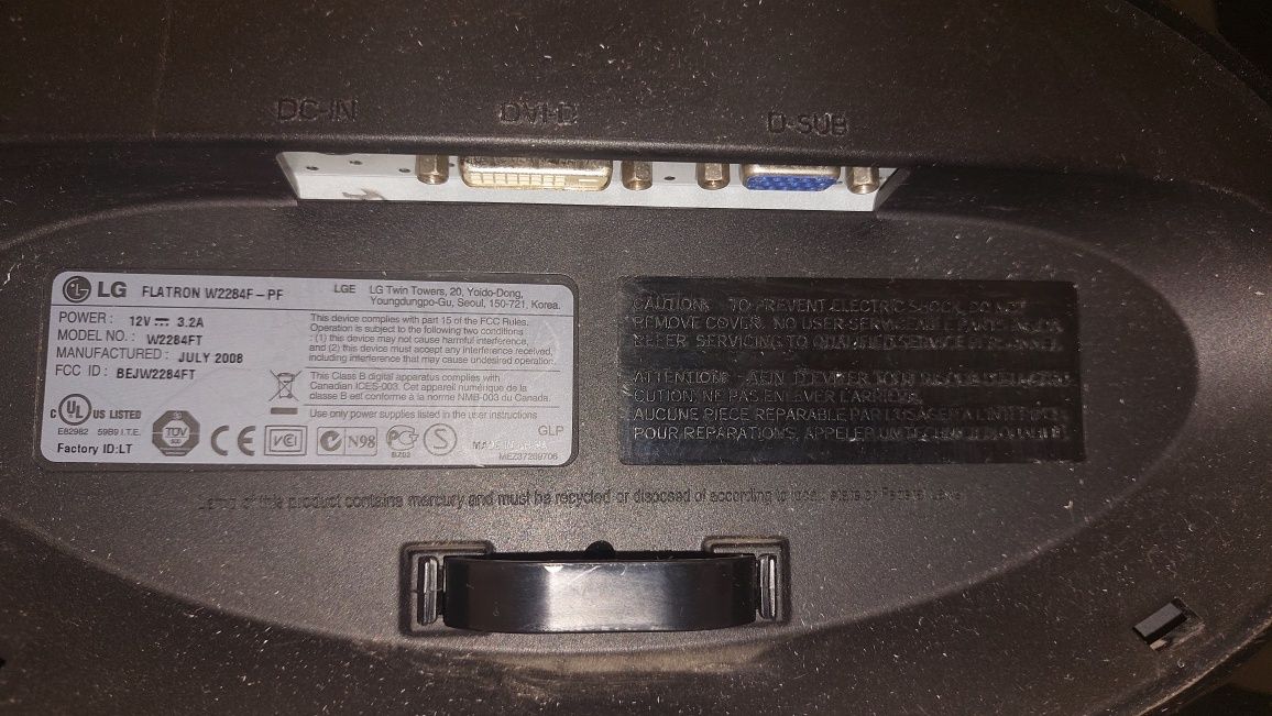 Монітор LG Flatron W2284F