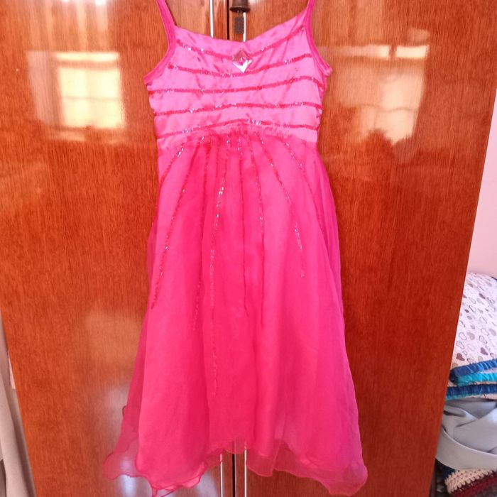 Красивые платья на торжество для девочки р.30-32