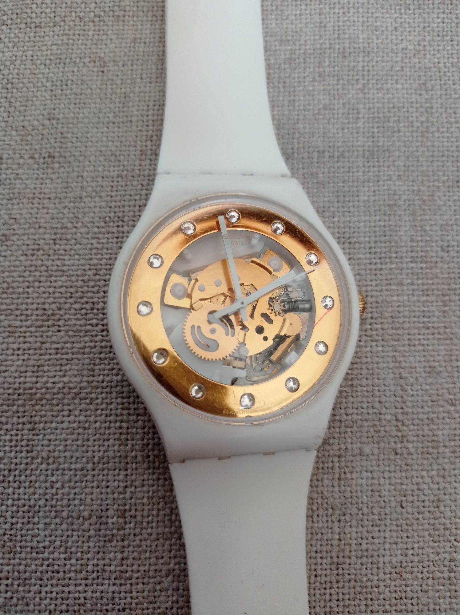 Часы женские Swatch
