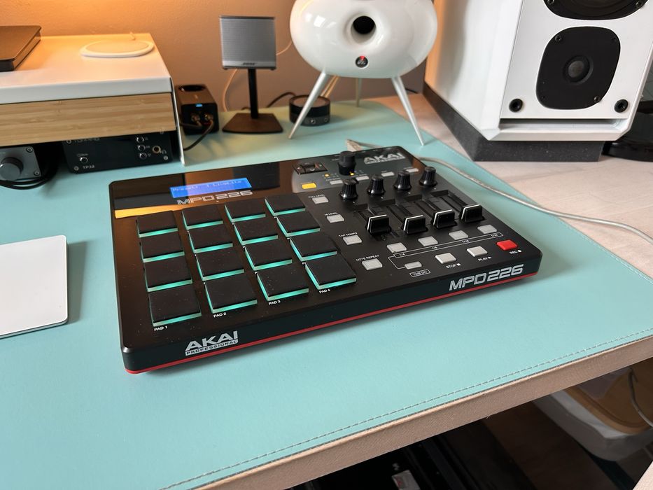 Akai MPD226 – świetny kontroler padów, idealny do produkcji