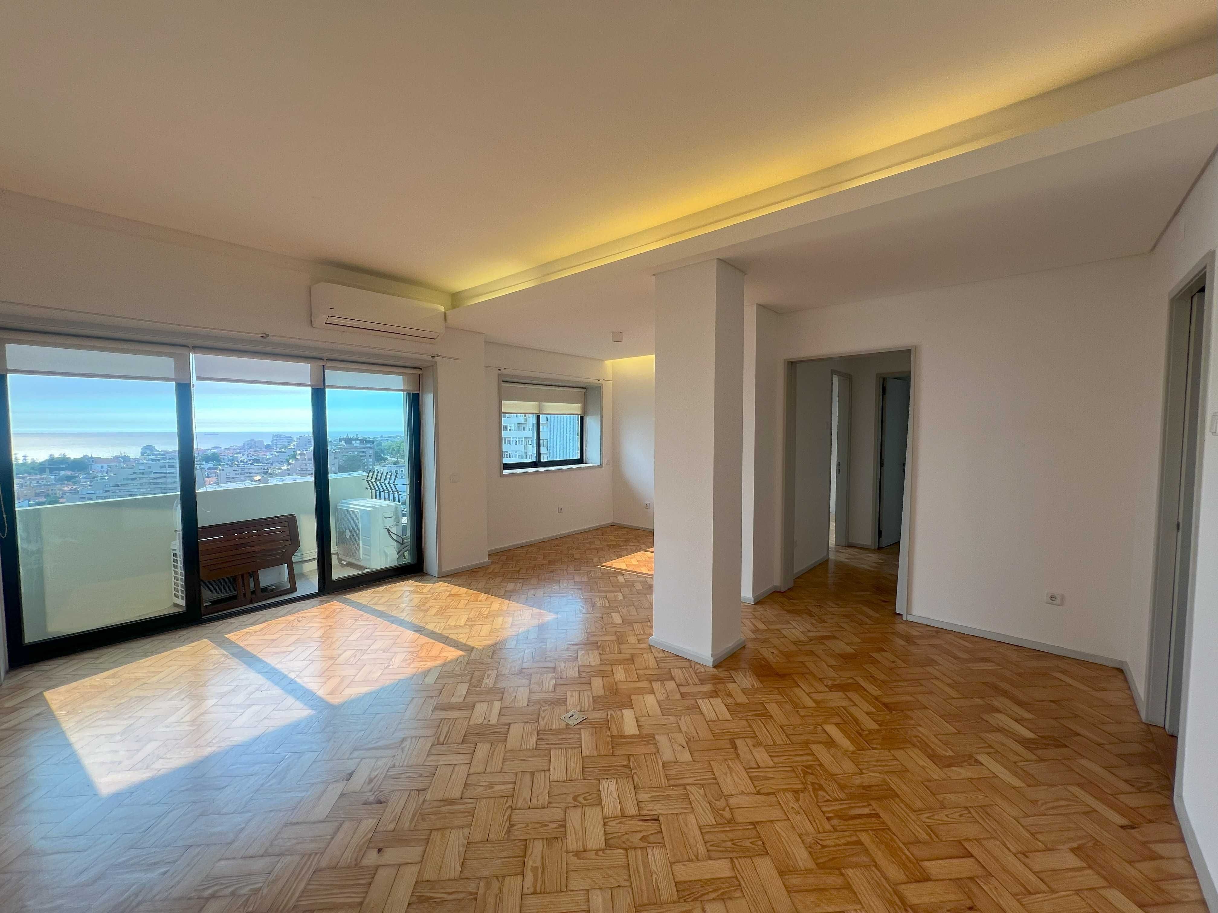 Apartamento com 2 quartos, com a melhor vista da Foz do Douro e o mar.