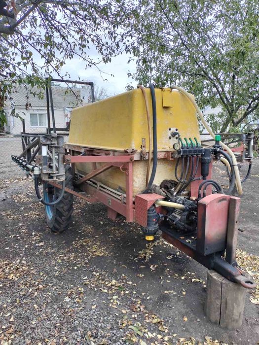 Оприскиватель полевой