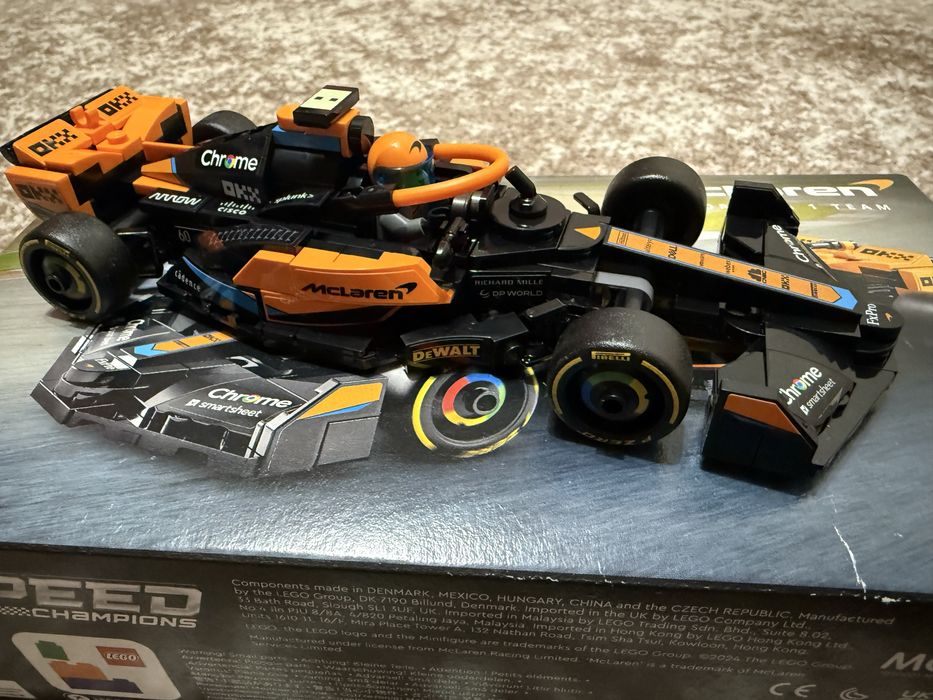 LEGO Speed Champions Автомобіль для перегонів 2023 McLaren Formula 1