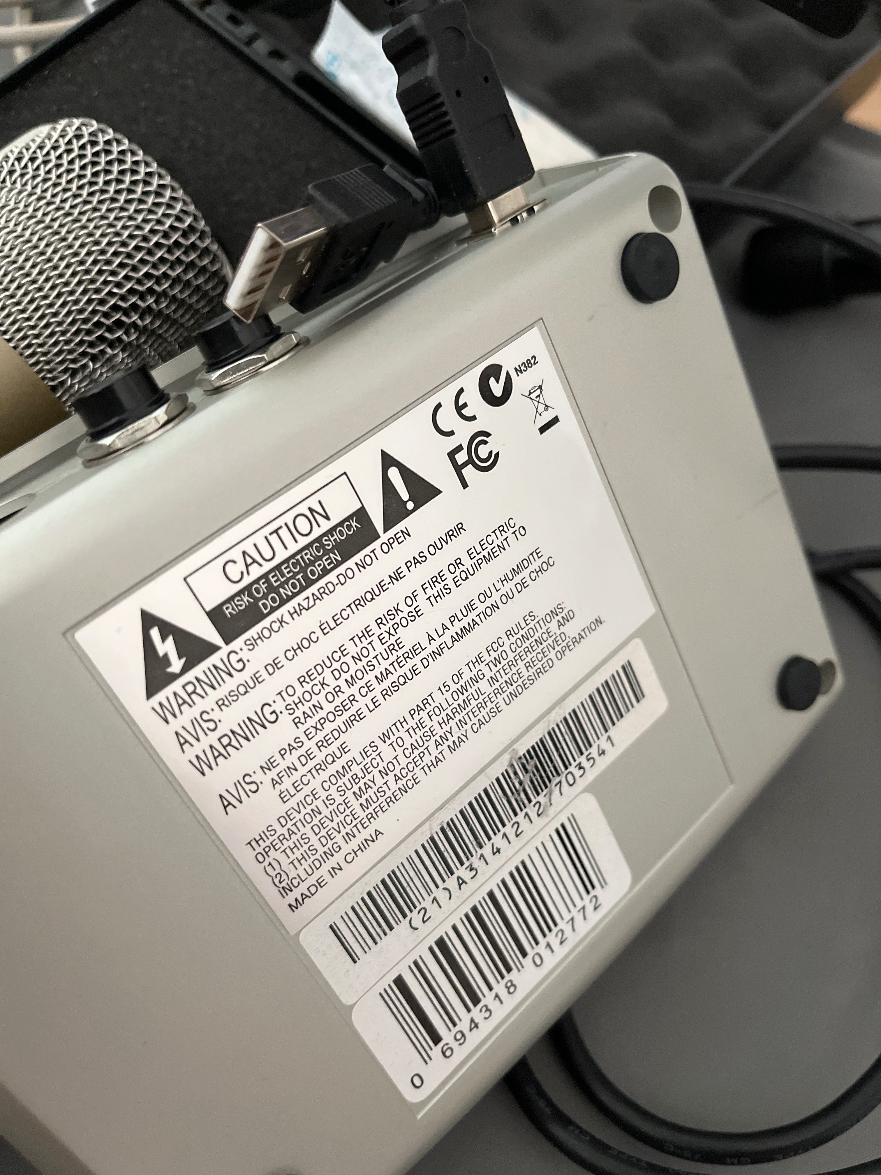 Mikrofon Behringer C-1, interfejs Alesis iO2