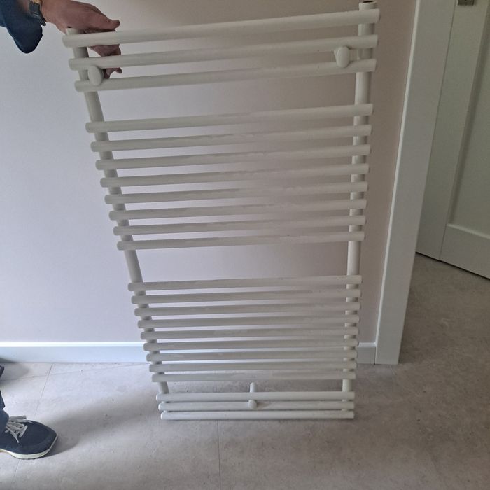 Grzejnik łazienkowy ścienny