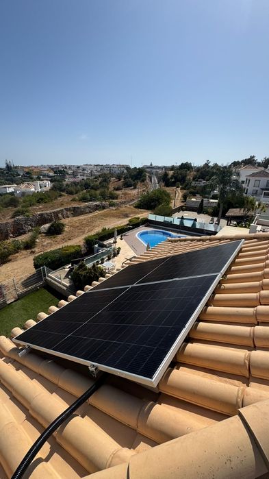 Instalação de painéis solares fotovoltaicos