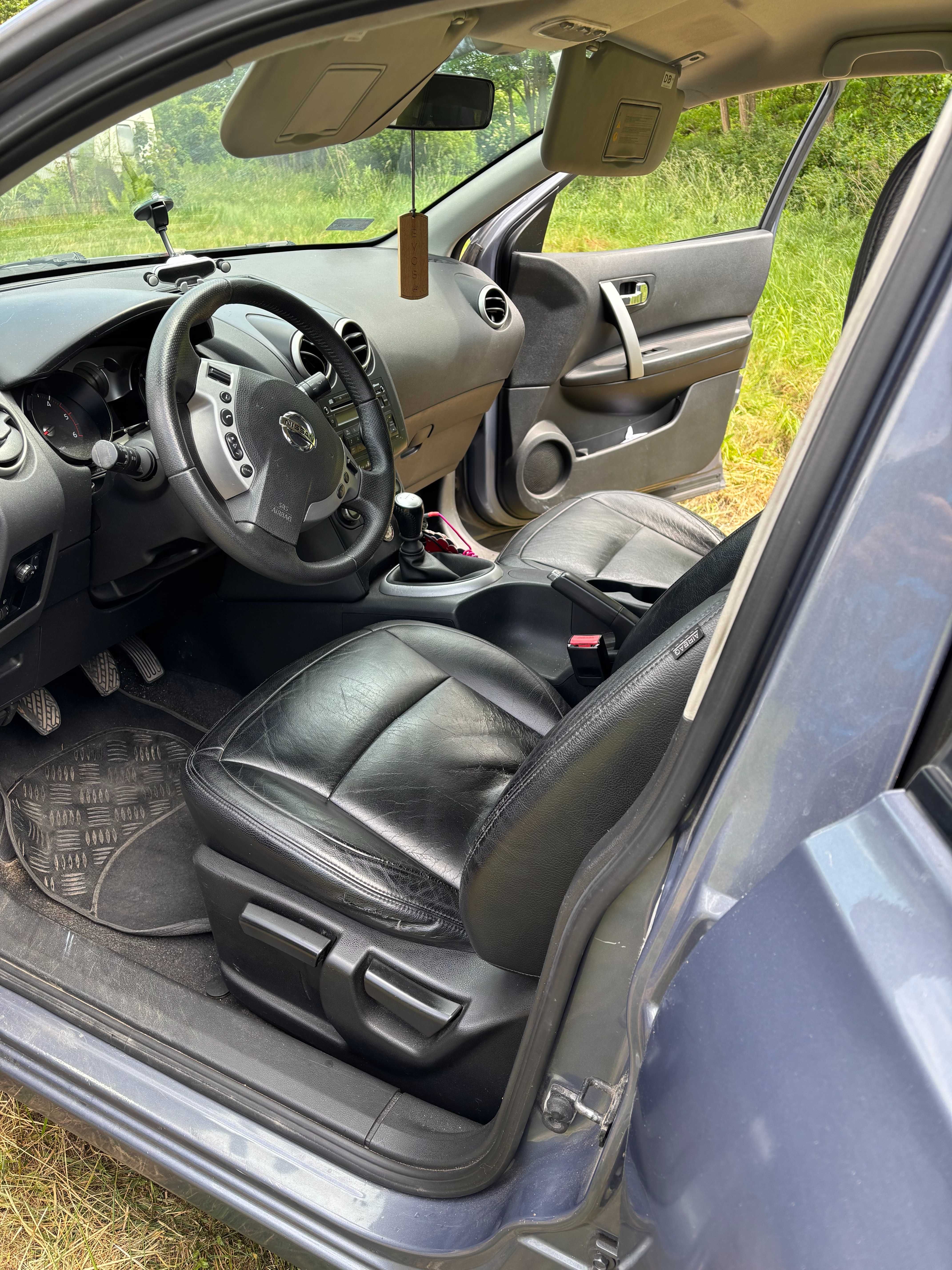 Nissan Qashqai J10