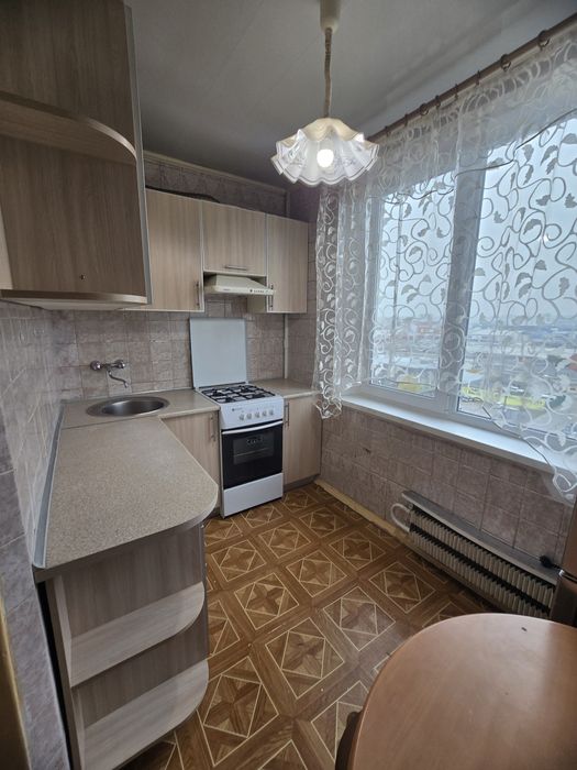 Сдам 2х комнатную у входа в метро Салтовская