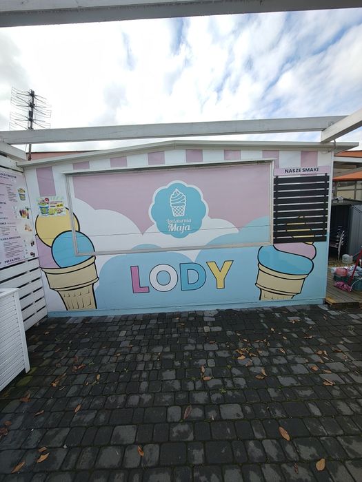 Przyczepa Domek 4.2m Lody lodziarnia stan idealny