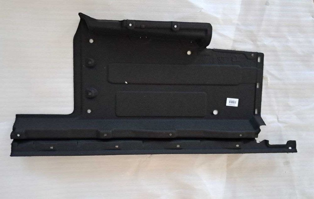 Захист двигуна, коробки, днища Audi Q5 2012-2016, 8R0 863 821 B