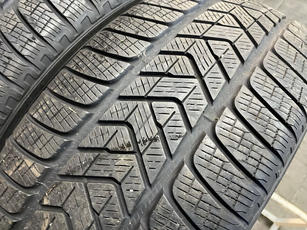 235/60/18 Pirelli Scorpion