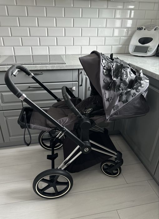 Wózek spacerowy Cybex Priam 2.0 Simply Flowers spacerówka kwiaty lux