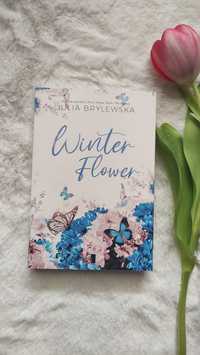 Winter flower Julia Brylewska booktok